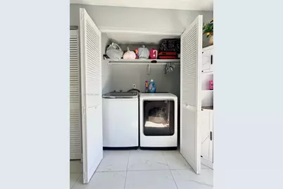 598 E 41st St, Hialeah, FL 33013 - Photo 13