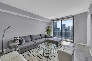 55 SW 9th St, Miami, FL 33130 - Photo 13