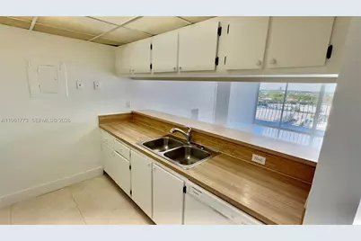 7601 E Treasure Dr #801, North Bay Village, FL 33141 - Photo 5