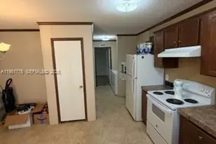 411 SW 131st Ave, Davie, FL 33325 - Photo 9