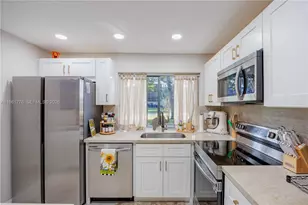 9100 Lime Bay Blvd, Tamarac, FL 33321 - Photo 5