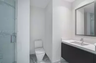 851 NE 1st Ave, Miami, FL 33132 - Photo 17