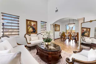 18091 NW 87th Ct, Hialeah, FL 33018 - Photo 9