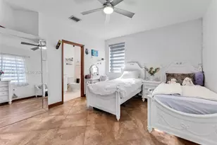 18091 NW 87th Ct, Hialeah, FL 33018 - Photo 21