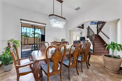 18091 NW 87th Ct, Hialeah, FL 33018 - Photo 11