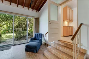 6901 Altamira St, Coral Gables, FL 33146 - Photo 15