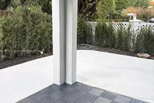 10225 NW 57th Terrace, Doral, FL 33178 - Photo 5