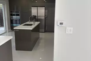 10225 NW 57th Terrace, Doral, FL 33178 - Photo 37