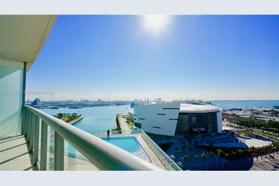 888 Biscayne Blvd #1603, Miami, FL 33132 - Photo 3