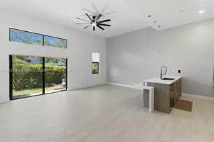 913 NW 45th Terrace, Plantation, FL 33317 - Photo 3