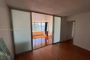 1302 NE 191st St, Miami, FL 33179 - Photo 3