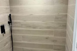 252 E 36th St, Hialeah, FL 33013 - Photo 3