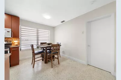 1166 W 24th St, Hialeah, FL 33010 - Photo 25