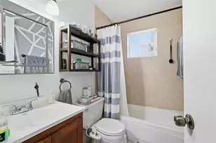 8630 SW 3rd St, Pembroke Pines, FL 33025 - Photo 15