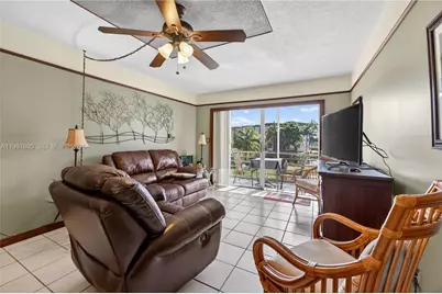 2800 NW 47th Ter #205B, Lauderdale Lakes, FL 33313 - Photo 13