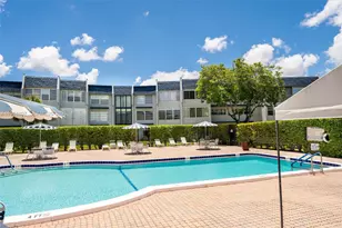 7877 Golf Cir Dr, Margate, FL 33063 - Photo 23