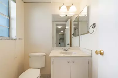 7877 Golf Cir Dr #108, Margate, FL 33063 - Photo 9