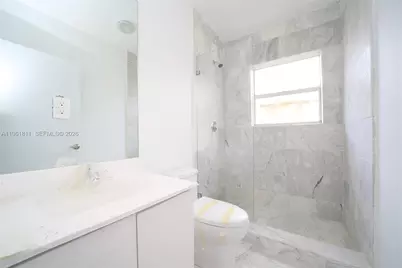 810 7th St #104, Miami Beach, FL 33139 - Photo 11
