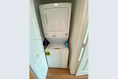 275 NE 18th St #1705, Miami, FL 33132 - Photo 17