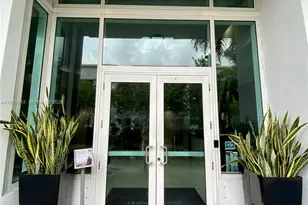 275 NE 18th St, Miami, FL 33132 - Photo 29