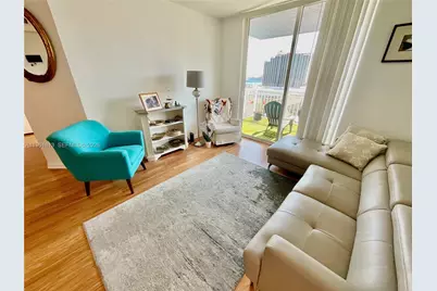 275 NE 18th St #1705, Miami, FL 33132 - Photo 9