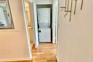 275 NE 18th St, Miami, FL 33132 - Photo 19