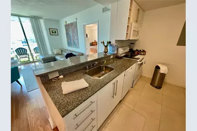 275 NE 18th St #1705, Miami, FL 33132 - Photo 13