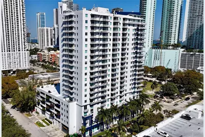 275 NE 18th St #1705, Miami, FL 33132 - Photo 1