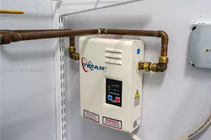 1600 SW 127th Way, Pembroke Pines, FL 33027 - Photo 23