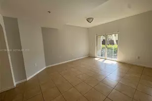 11601 NW 89th St, Doral, FL 33178 - Photo 9