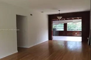 730 NE 139th St, North Miami, FL 33161 - Photo 3