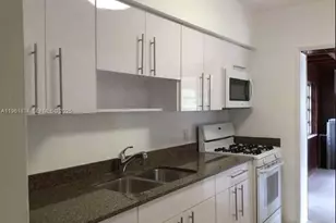 730 NE 139th St, North Miami, FL 33161 - Photo 7