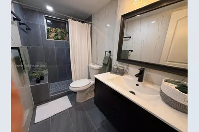 2815 NE 201st Ter #L107, Aventura, FL 33180 - Photo 9