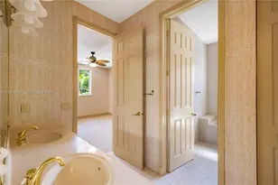 129 Gavilan Ave, Coral Gables, FL 33143 - Photo 17