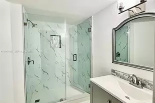 10237 NW 9th St Cir, Miami, FL 33172 - Photo 25