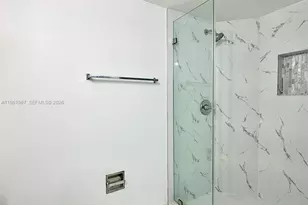 10237 NW 9th St Cir, Miami, FL 33172 - Photo 7