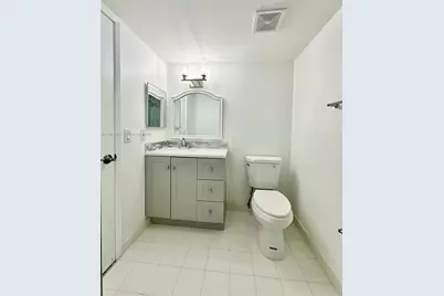 10237 NW 9th St Cir #210-4, Miami, FL 33172 - Photo 17