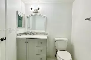 10237 NW 9th St Cir, Miami, FL 33172 - Photo 17