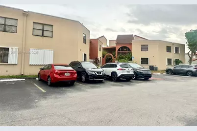 10237 NW 9th St Cir #210-4, Miami, FL 33172 - Photo 31