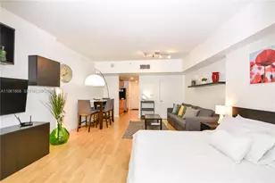 1750 N Bayshore Dr, Miami, FL 33132 - Photo 3
