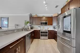 15910 SW 69th Ln, Miami, FL 33193 - Photo 11