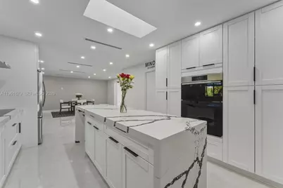 2825 SW 79th Ct, Miami, FL 33155 - Photo 11