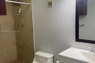 665 NE 195th St, Miami, FL 33179 - Photo 11