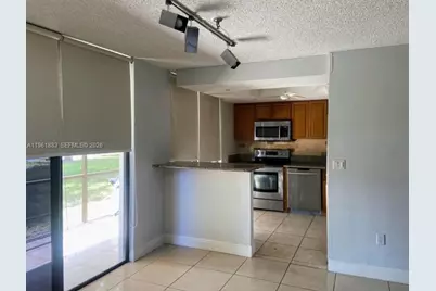 665 NE 195th St #119, Miami, FL 33179 - Photo 5