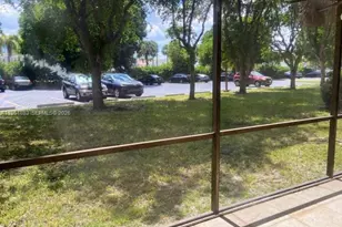 665 NE 195th St, Miami, FL 33179 - Photo 23