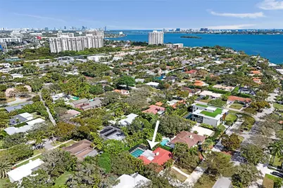 1247 NE 101st St, Miami Shores, FL 33138 - Photo 7