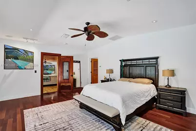 1247 NE 101st St, Miami Shores, FL 33138 - Photo 47