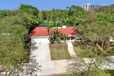 1247 NE 101st St, Miami Shores, FL 33138 - Photo 3