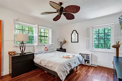 1247 NE 101st St, Miami Shores, FL 33138 - Photo 27