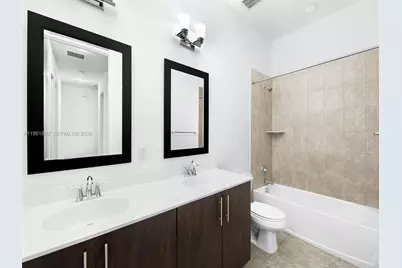 1732 NW 124th Pl, Pembroke Pines, FL 33028 - Photo 19